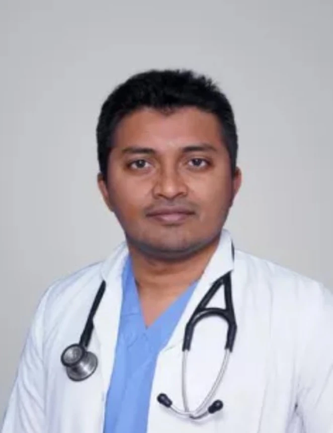 Dr. Vijay Kumar Vishnumolakala, Consultant Vascular and Endovascular Surgeon at Siva Sakthi Vascular & Rheumatology Center, Guntur